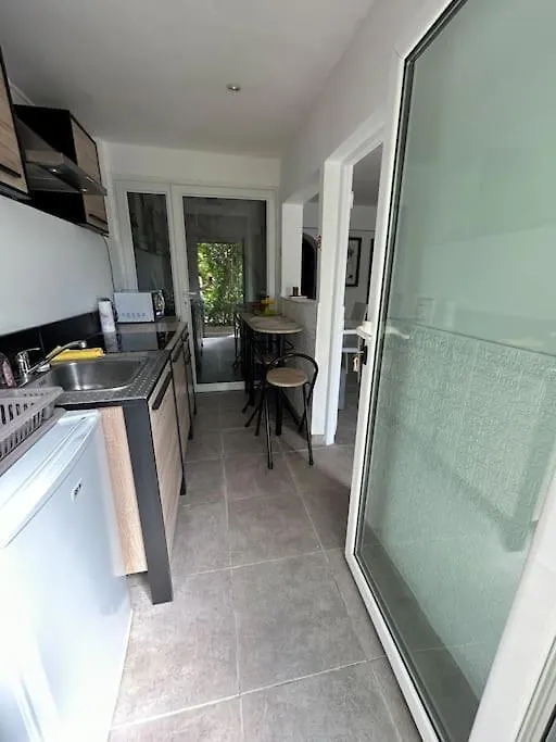 Mougins Village Grand Studio, Avec Piscine Vue Mer Partagee
