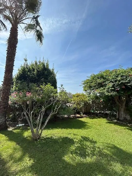 Mougins Village Grand Studio, Avec Piscine Vue Mer Partagee شقة