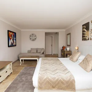3* Couette-café Stéphanie